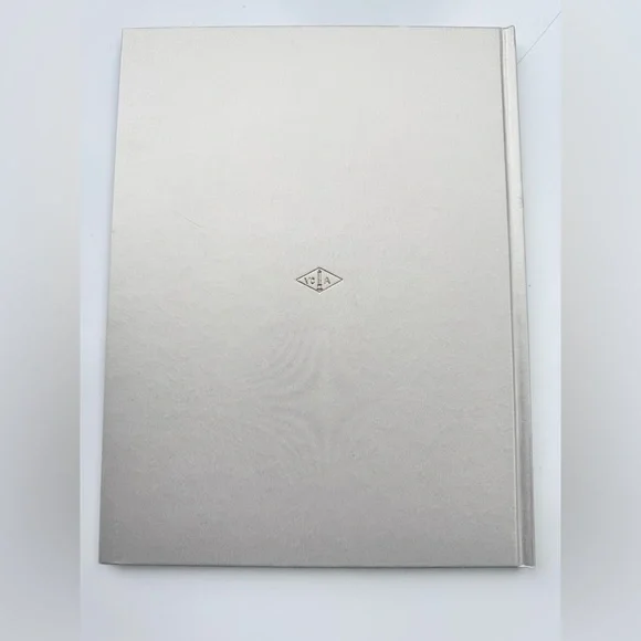 Van Cleef & Arpels Hardcover Jewel Collection Book Catalog - Picture 4 of 11